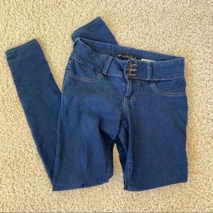 Lovesick | Blue Jeans